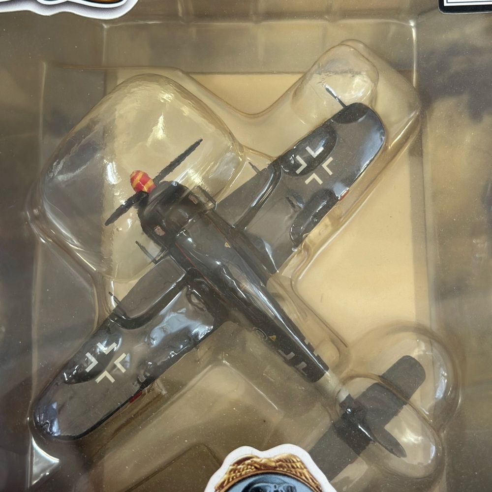 Matchbox Collectibles 1:72 Focke-Wulf Fw 190 (Red Tip) WWII Airplane NIB - Picture 5 of 7